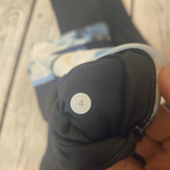 Lululemon Sz 4 Leggings Stop At Nothing Crop Blooming Pixie Tie Dye - Picture 10 of 10